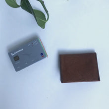 Load and play video in Gallery viewer, Future Man - Card Wallet - Black
