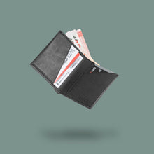 Load image into Gallery viewer, OUTLET Cashman Tall - Bi-fold Wallet - Black
