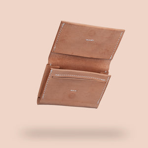Busy Body - Magnetic Card Case - Natural