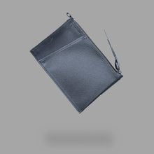 Load image into Gallery viewer, City Slicker - Zip Pouch Black

