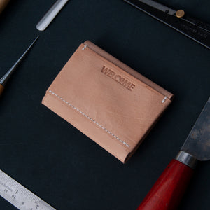 Busy Body - Magnetic Card Case - Natural