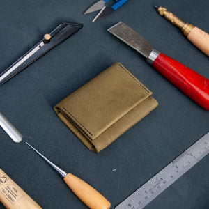 Busy Body - Magnetic Card Case - Olive